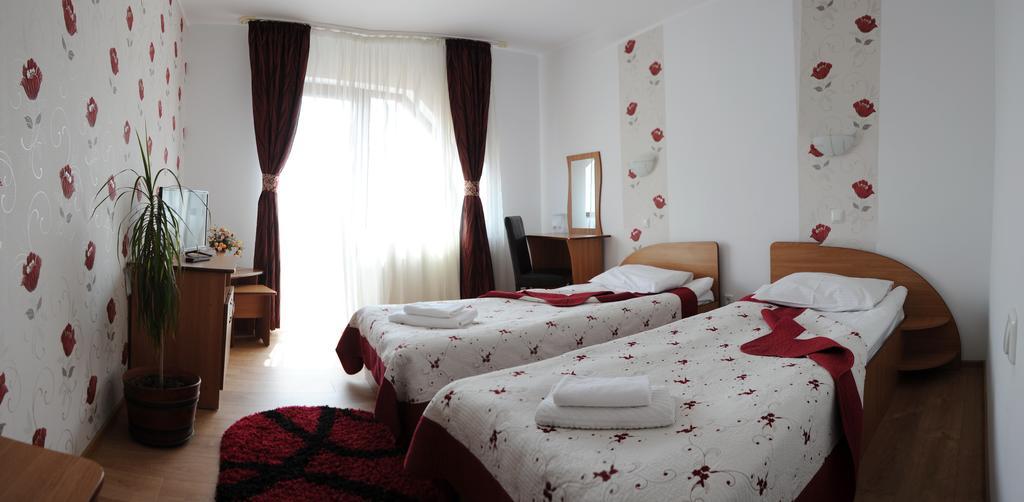 Pensiunea Moldova Пьятра-Нямц Экстерьер фото
